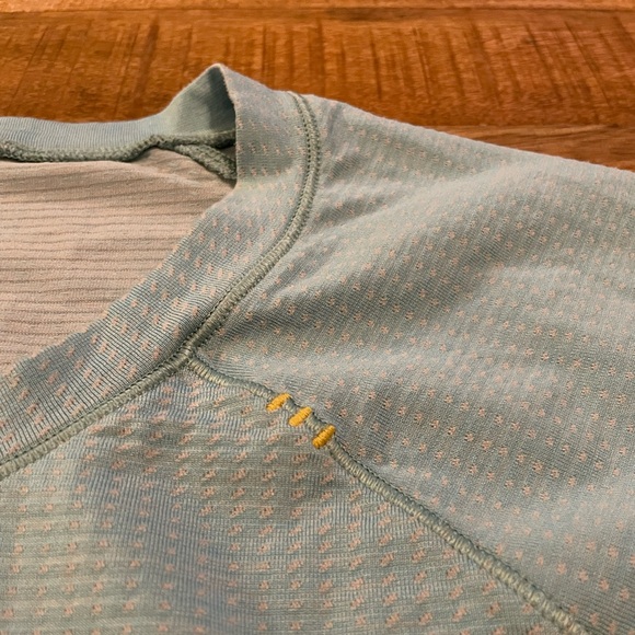 Lululemon Metal Vent Tech Short Sleeve Shirt - Picture 4 of 7